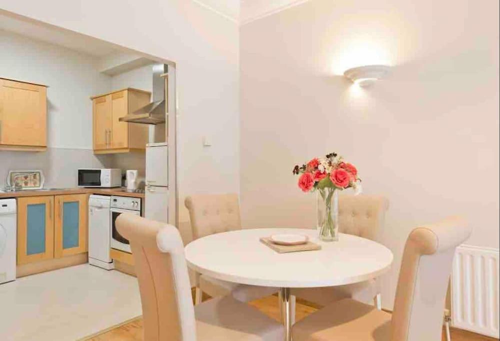 Appartement Luxury Two Bedroom In *
